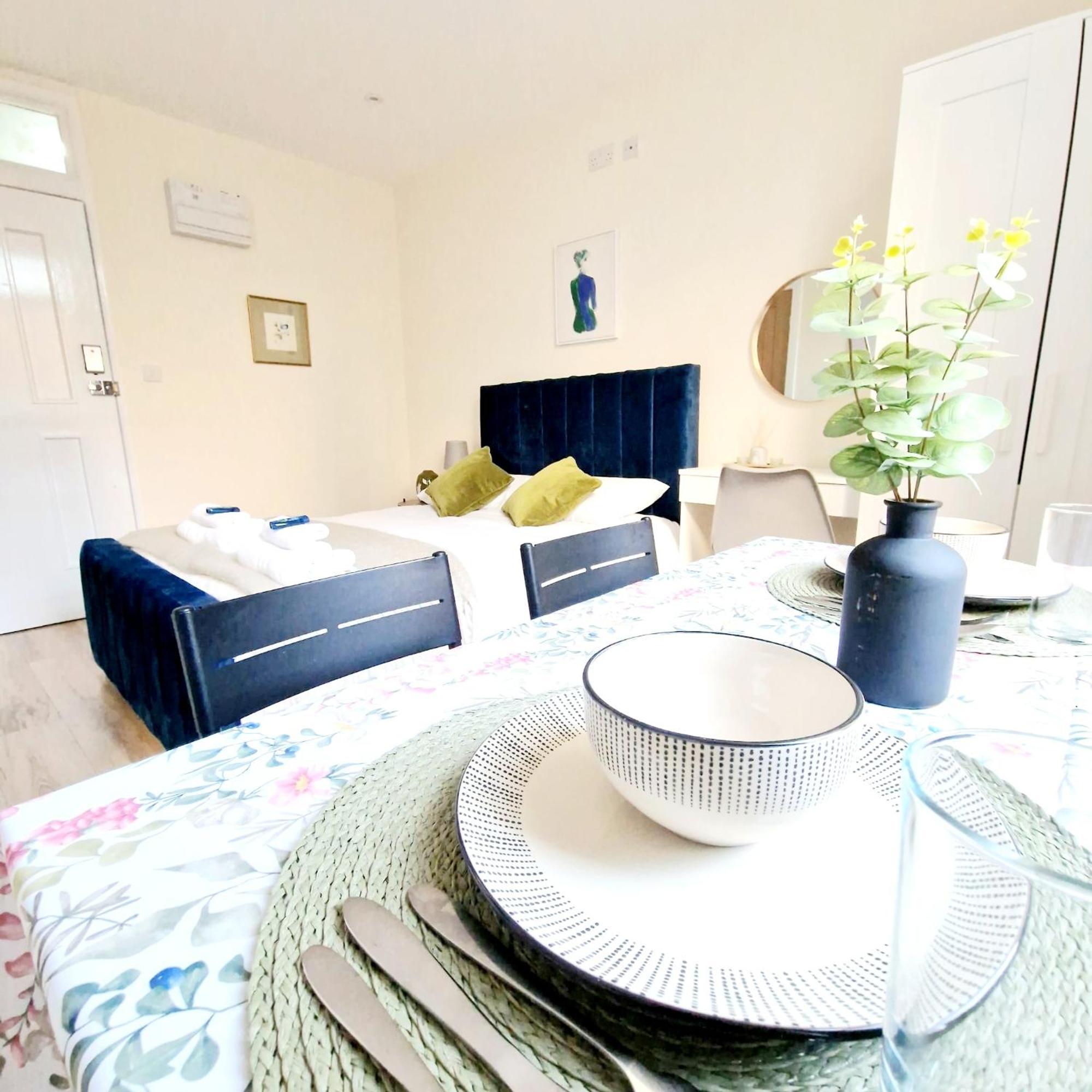 Crendon House Boutique Hotel High Wycombe Buckinghamshire Dış mekan fotoğraf